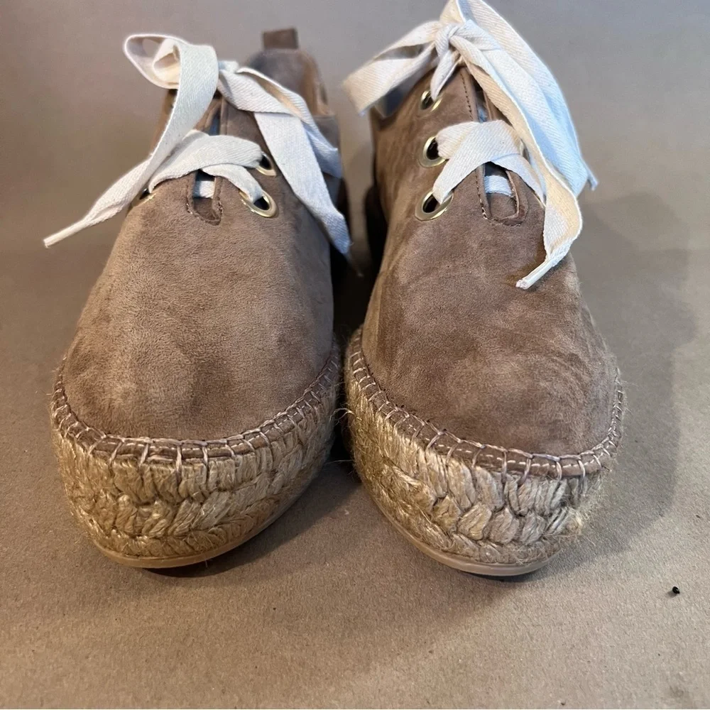 NWOB Eric Michael Womens Espadrilles Platform Heels Tan Suede LaceUp Spain EU 42